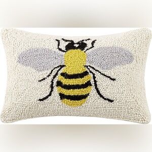 Peking Handicraft Bee, 8x12 Hook Pillow, 1 Count